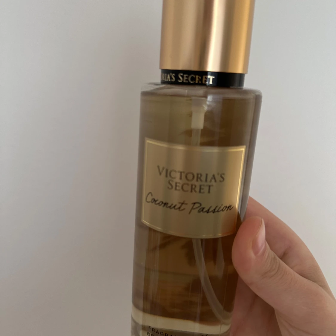 Victoria's Secret Coconut Passion Body Mist - 1