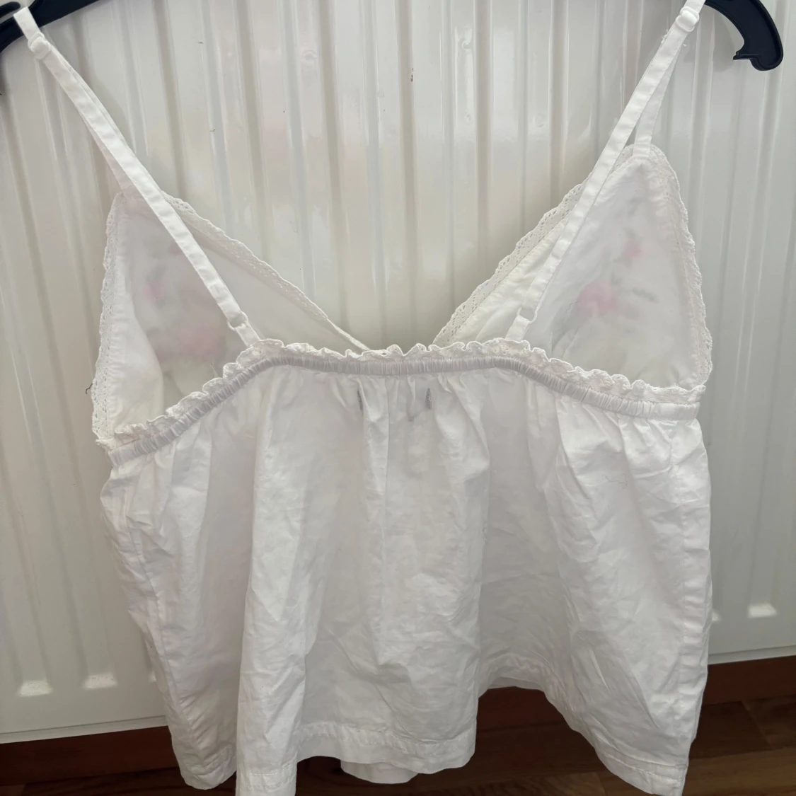 Vit linnetopp från BikBok - 1