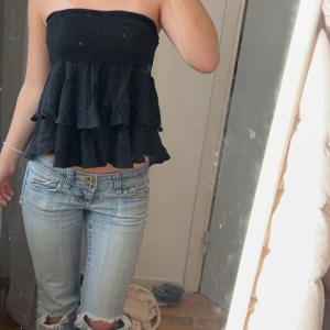 Topp - Säljer en jättefin kjol som man även kan ha som topp!💞