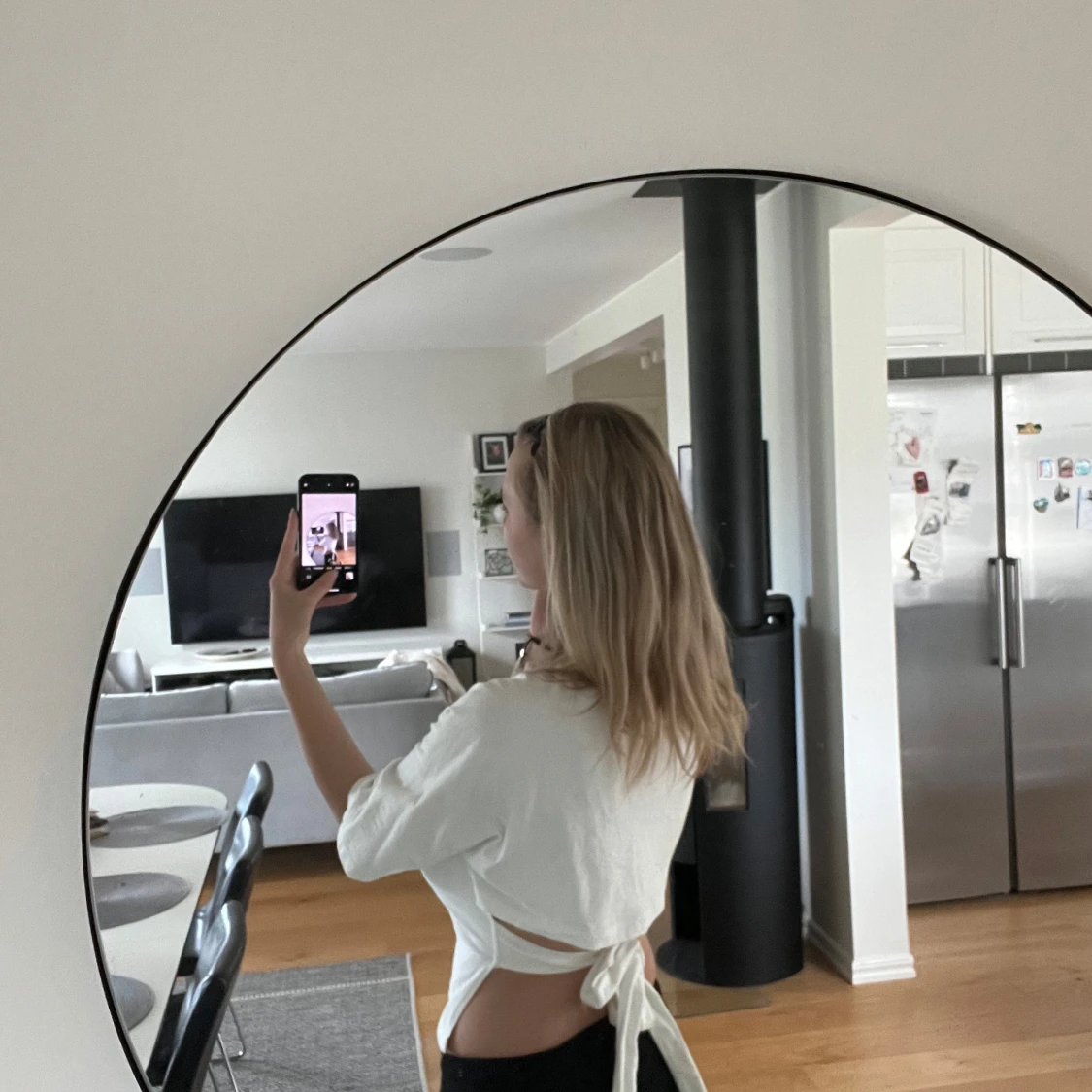 Vit croppad topp med knyt i ryggen - 2