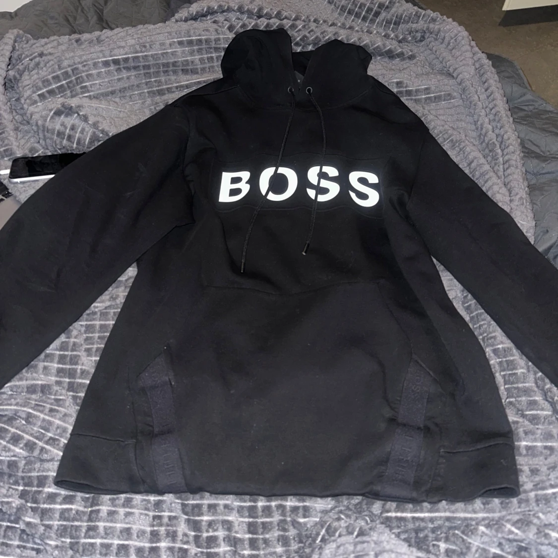 Svart hoodie från BOSS