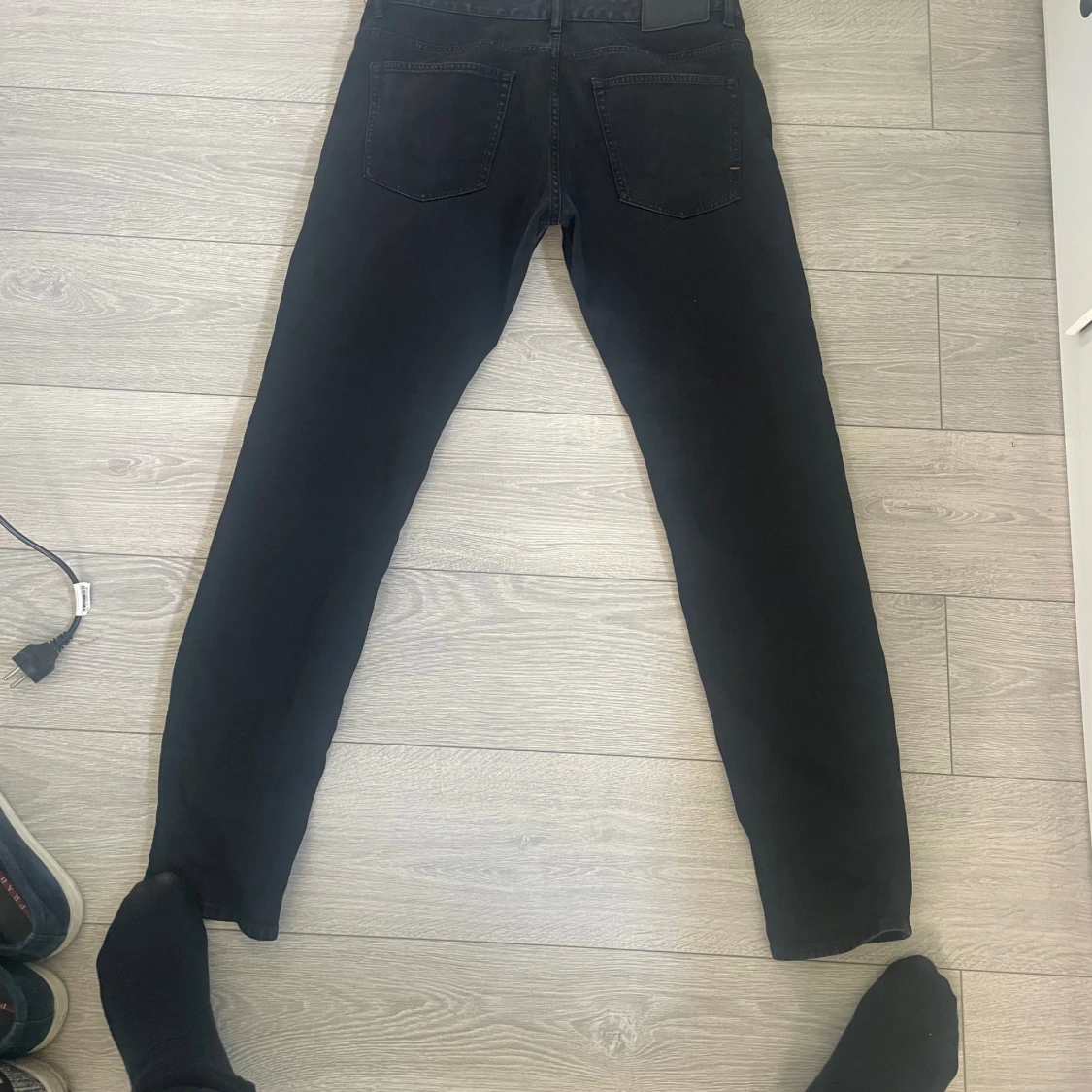 Svarta slim fit jeans från BOSS - 1