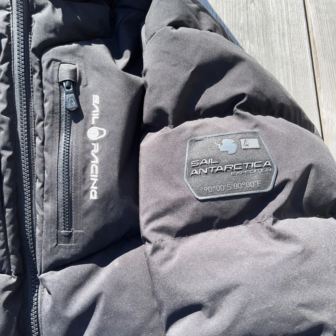 Svart dunjacka från Sail Racing - 1