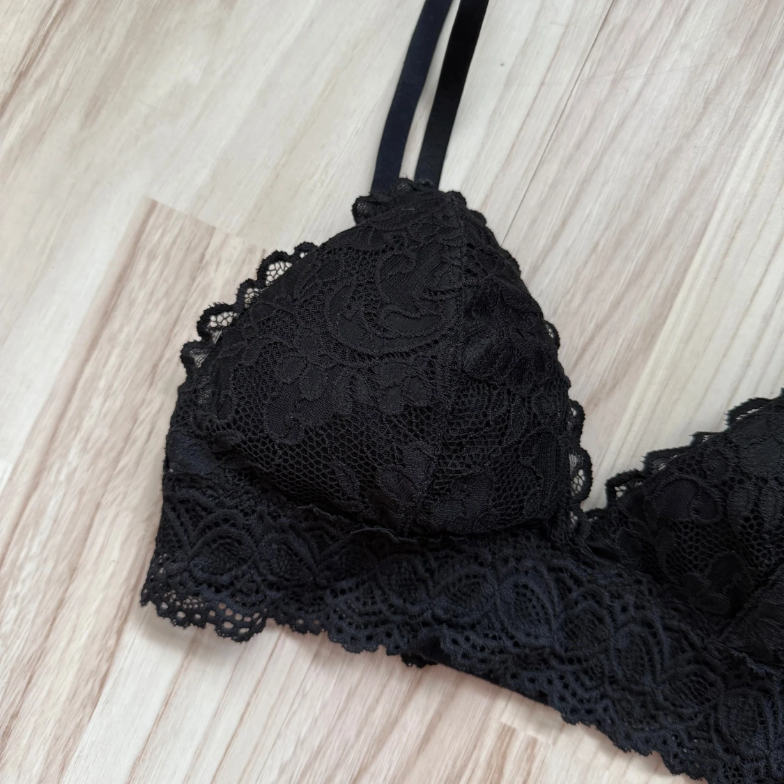 Svart BH - 1