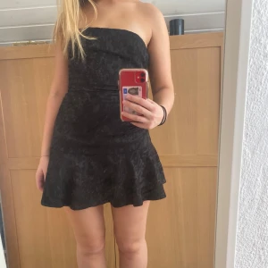 Cocktail/miniklänning - Supernajs klänning från H&M perfekt till fest 🙌🥰🥰