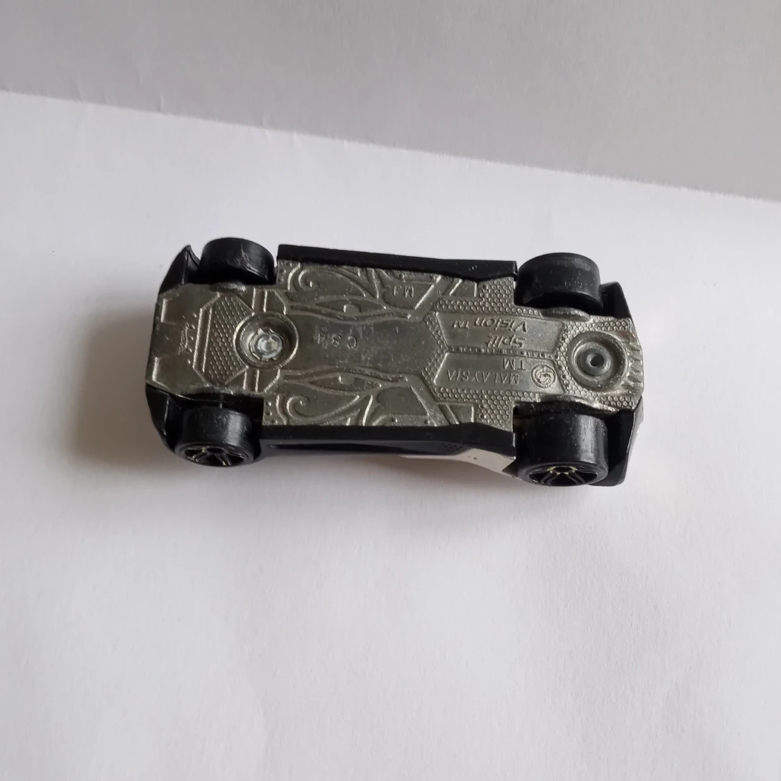 Hot Wheels Batmobil - 2