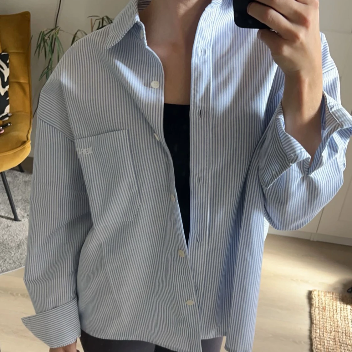 Blåvit randig skjorta från Djerf Avenue