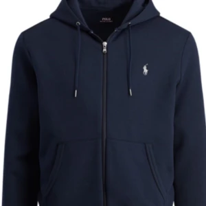 Mörkblå hoodie från Polo Ralph Lauren - Säljer en mörkblå hoodie från Polo Ralph Lauren❣️❣️ kommer inte till användning 