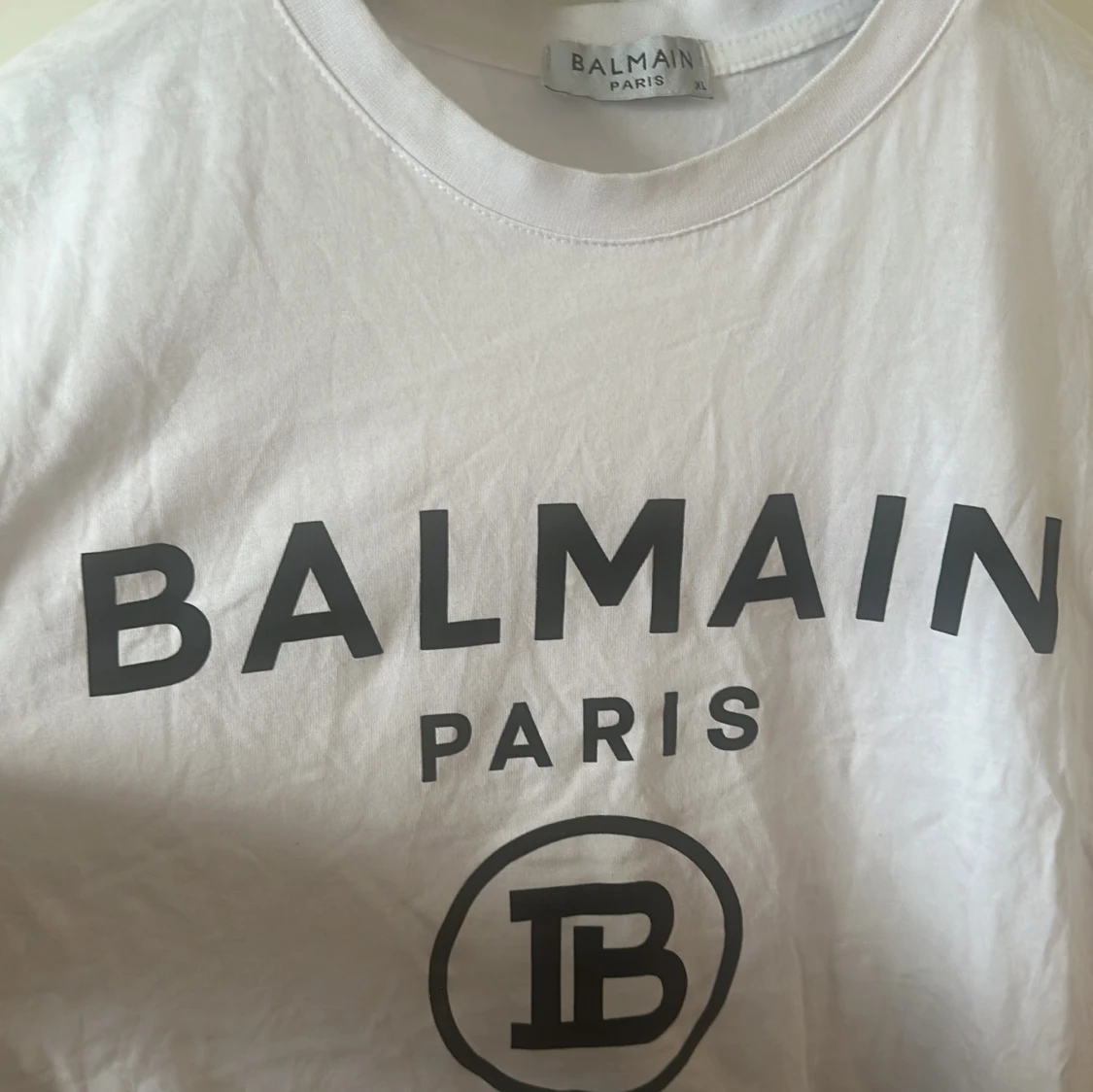Vit t-shirt från Balmain  - 2