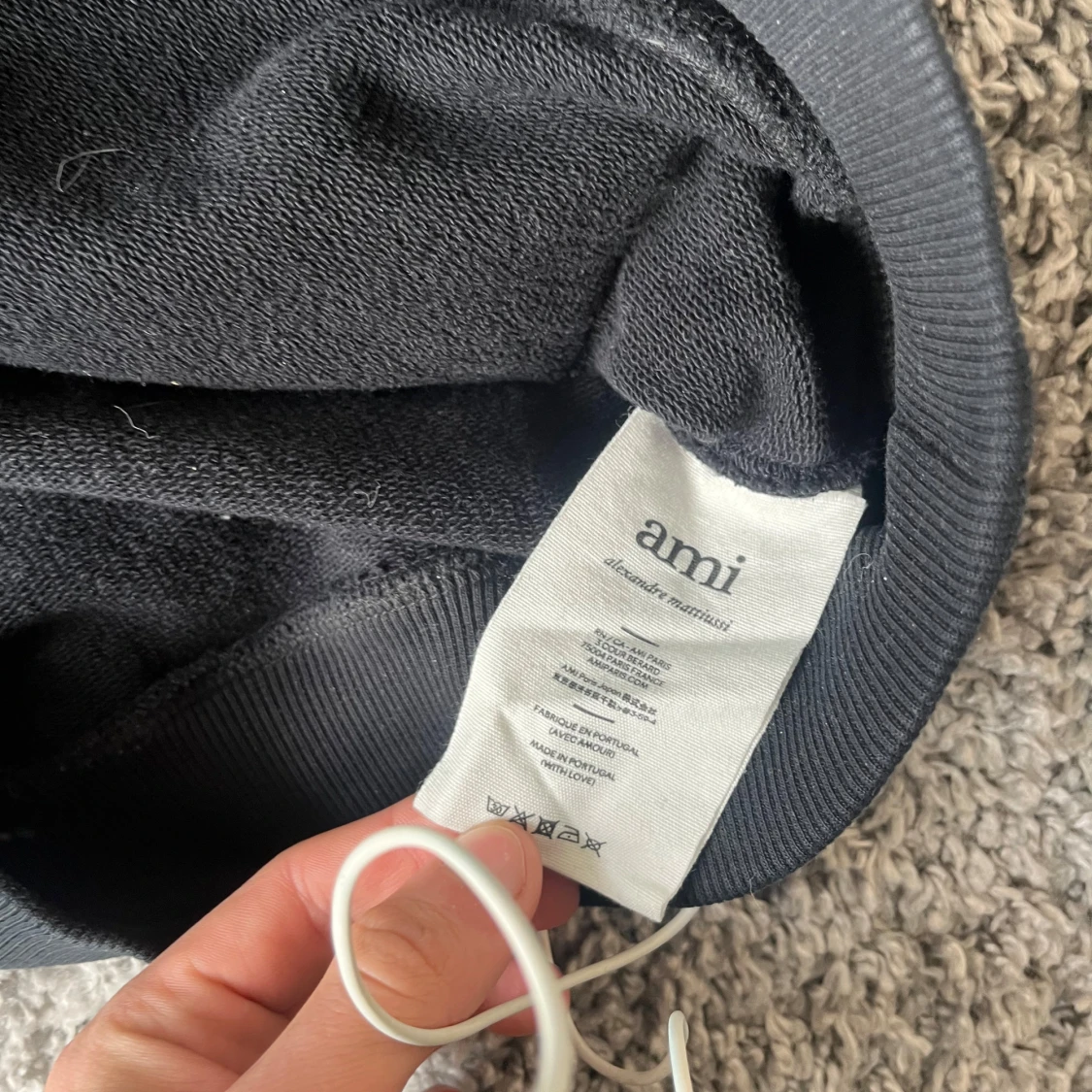 Svart hoodie från Ami Paris  - 4