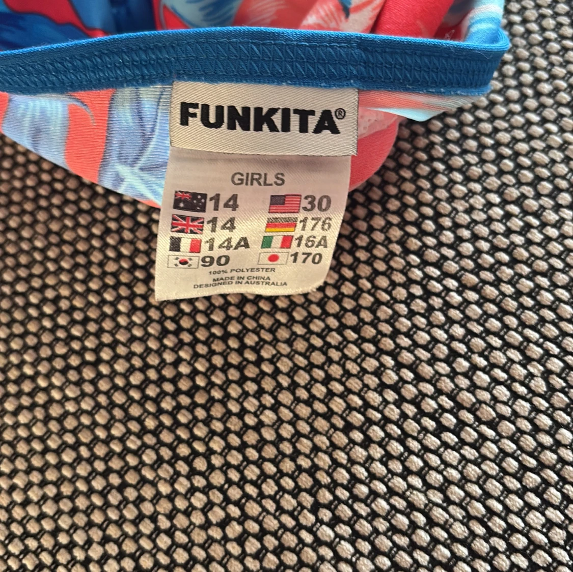 Färgglad baddräkt från Funkita - 3