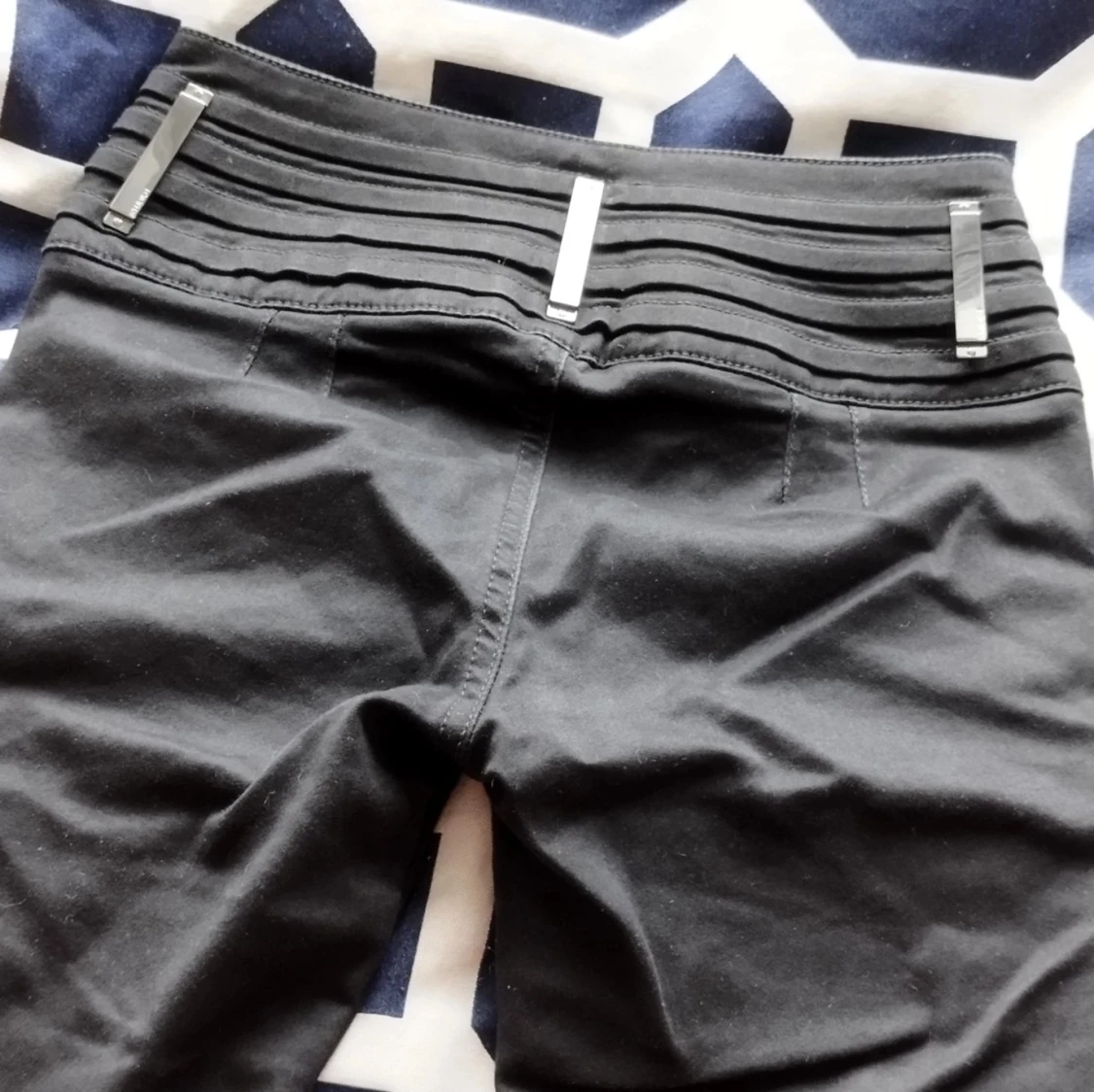 Svarta skinny jeans med detaljer - 3