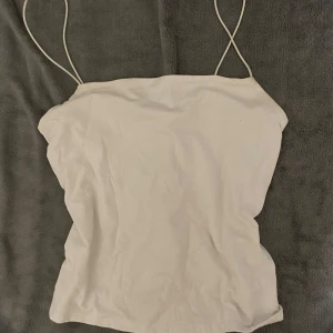 Linne - Linne från primark, använt någon enstaka gång. Hör av dig vid frågor eller intresse🌸