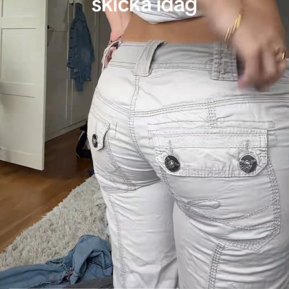 Gråa byxor från EDC - 2