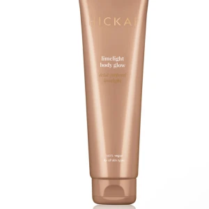 Limelight Body Glow - Limelight Body Glow från Hickap är en skimrande kroppshighlighter i en lyxig guldbrun tub. Ger huden en snygg glow och passar alla hudtyper. Vegansk formula.