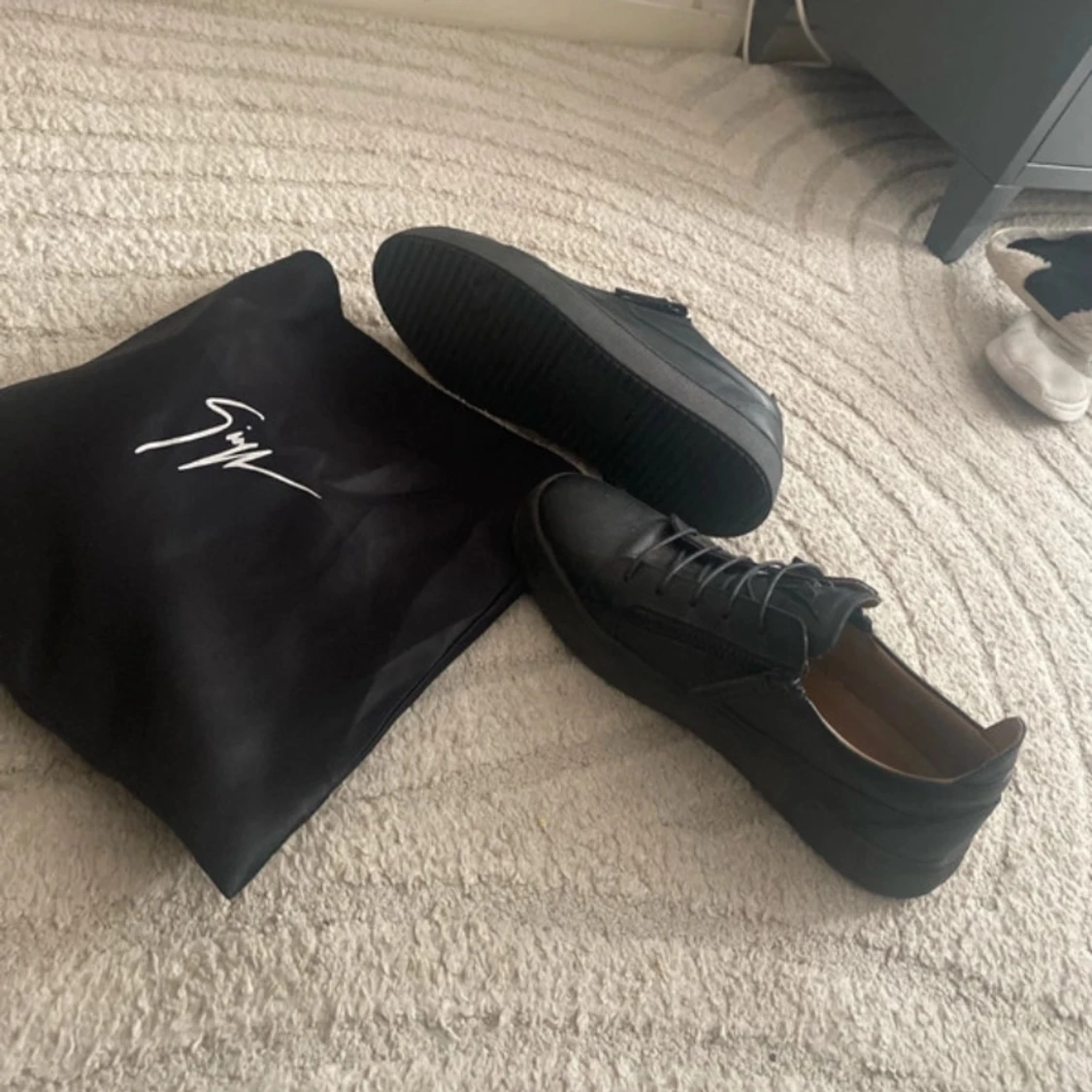 Svarta sneakers från Giuseppe Zanotti - 1
