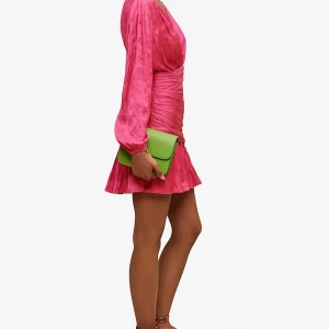 Rosa maje med volang - Så fin sommar klännning från Maje , fint skick , pris får diskutera vid snabb affär