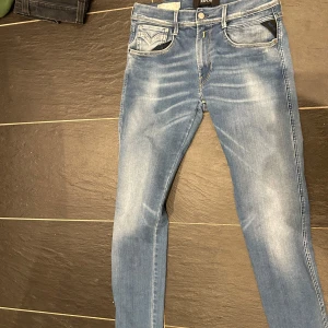 Replay jeans anbass - Storlek 31x34 jättefint skick 