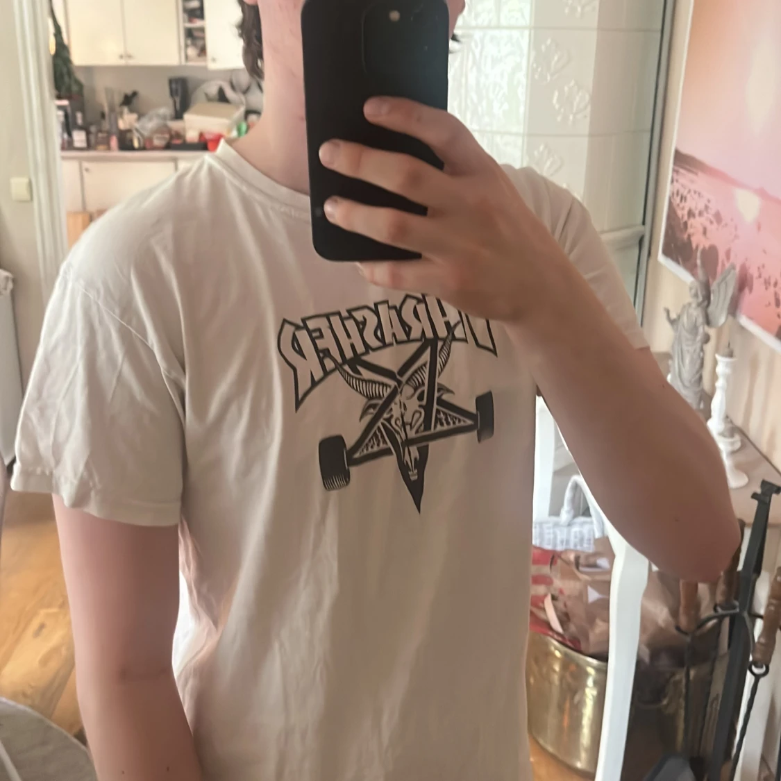 Vit Thrasher t-shirt med tryck - 1