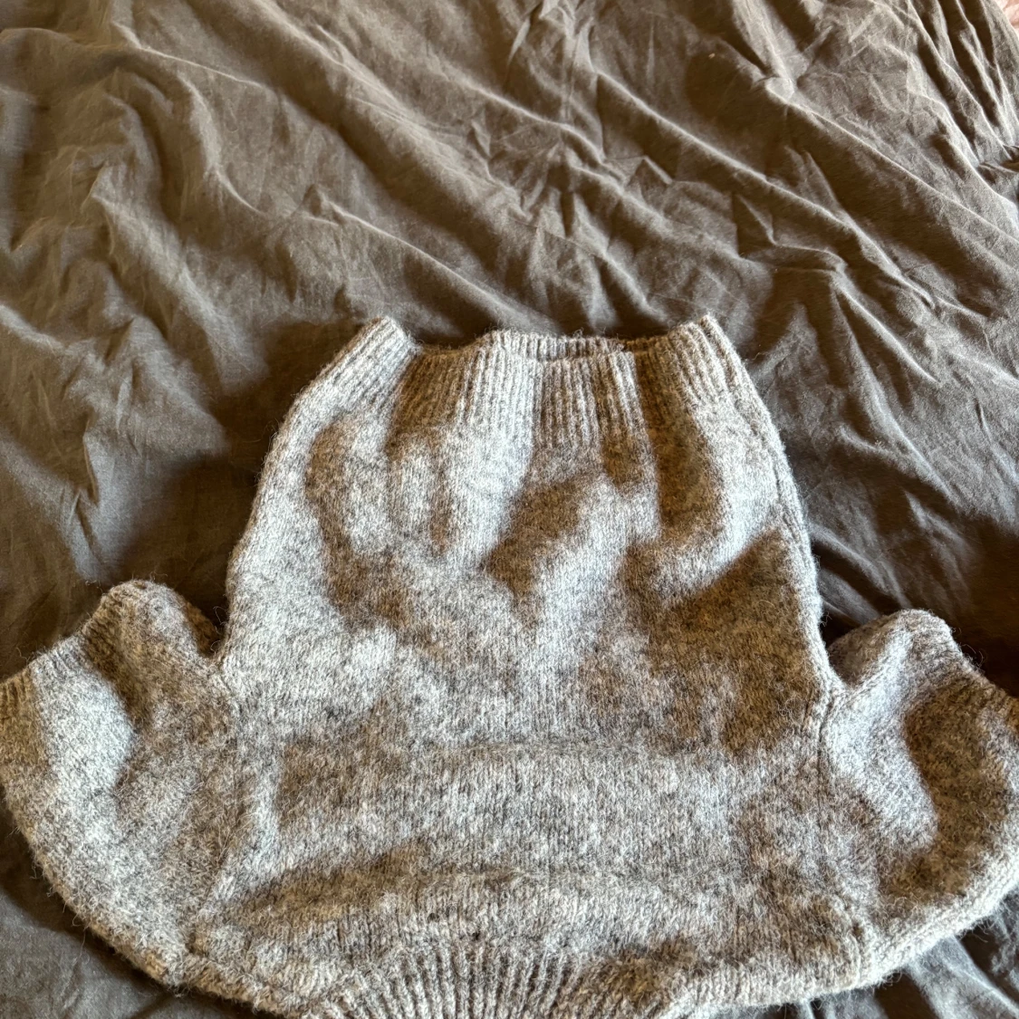 Grå stickad kortärmad tröja Gina Tricot - 1