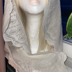 Triangle veil for Catholic mass  - Large triangular shaped Catholic prayer veil. Lace details in front and back. White/off white with pink details. Handmade by beginner seamstress with recycled materials. 