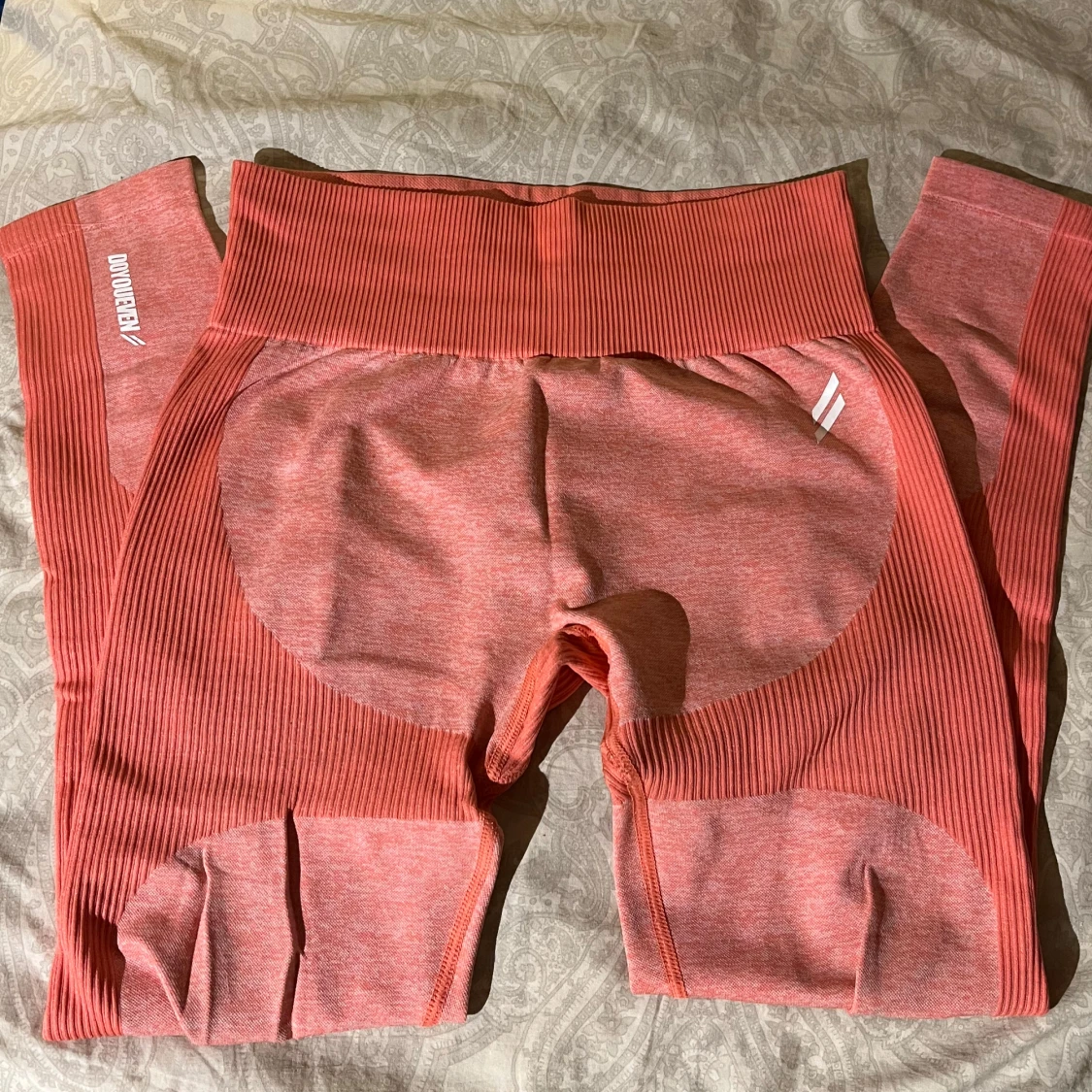 Korallrosa seamless leggings från DoYouEven - 1