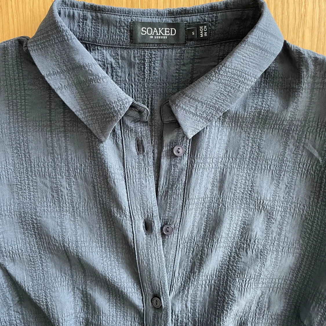 Gråblå långklänning från Soaked in Luxury - 2