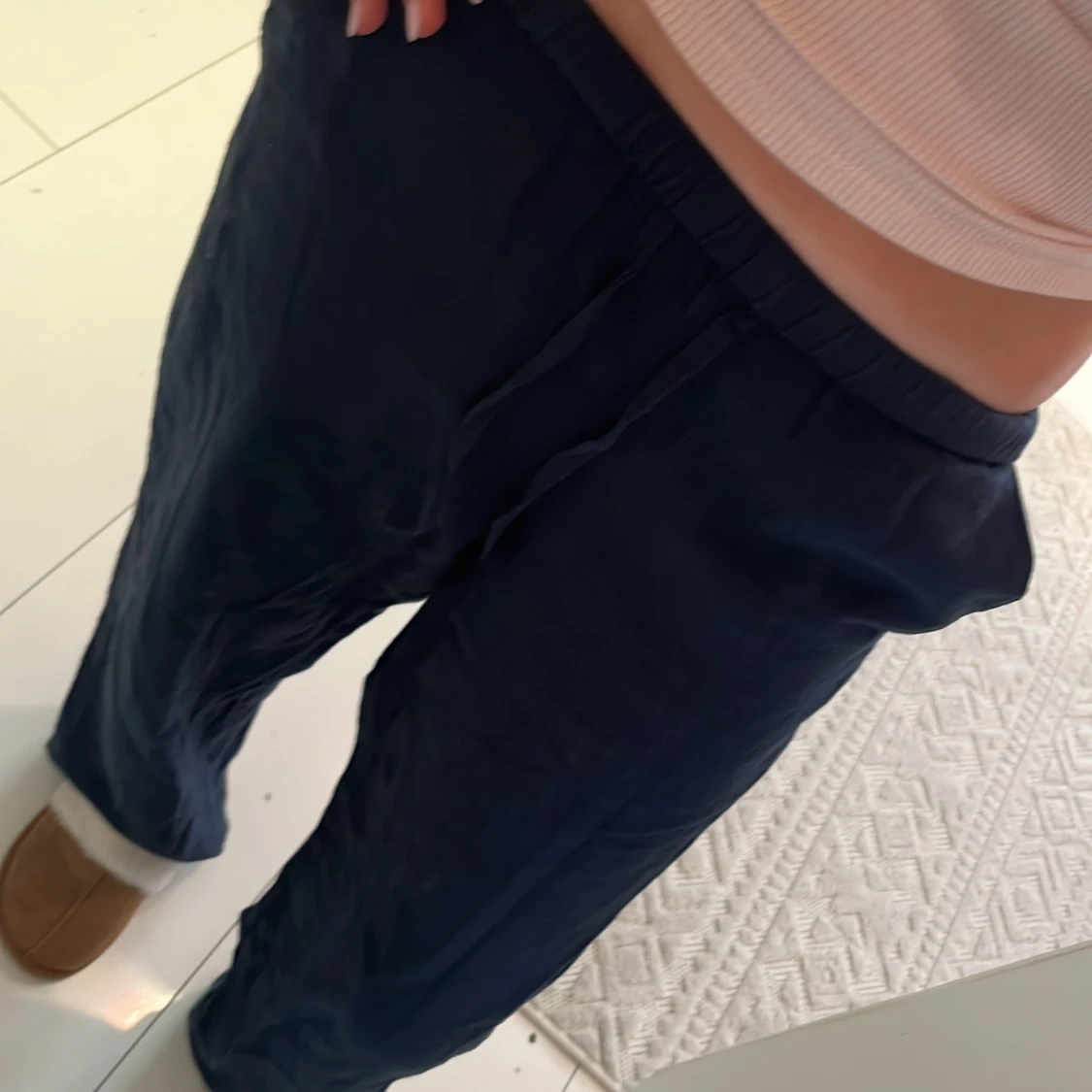 Mörkblå linnebyxor från Gina Young - 1