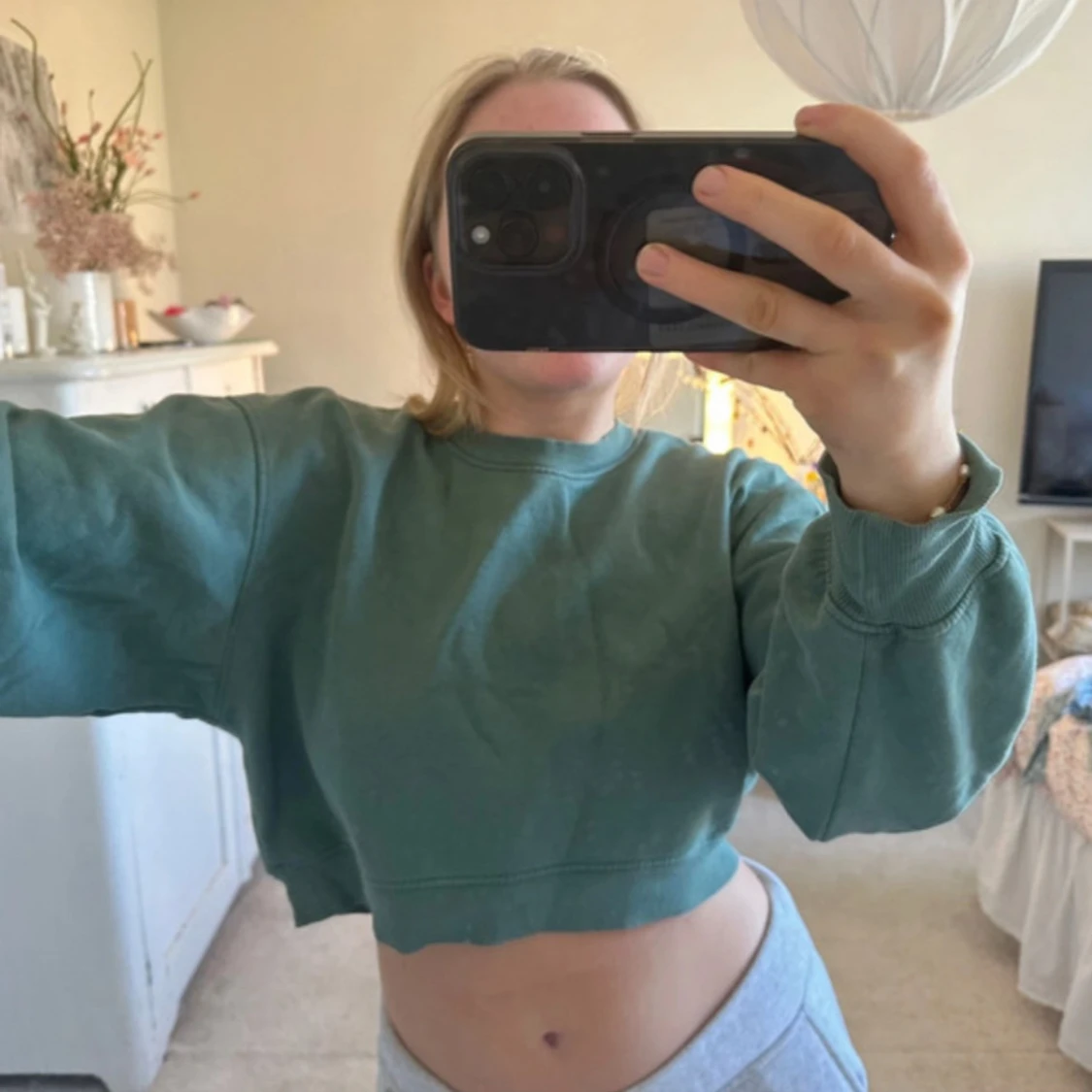 Grön croppad sweatshirt - 3