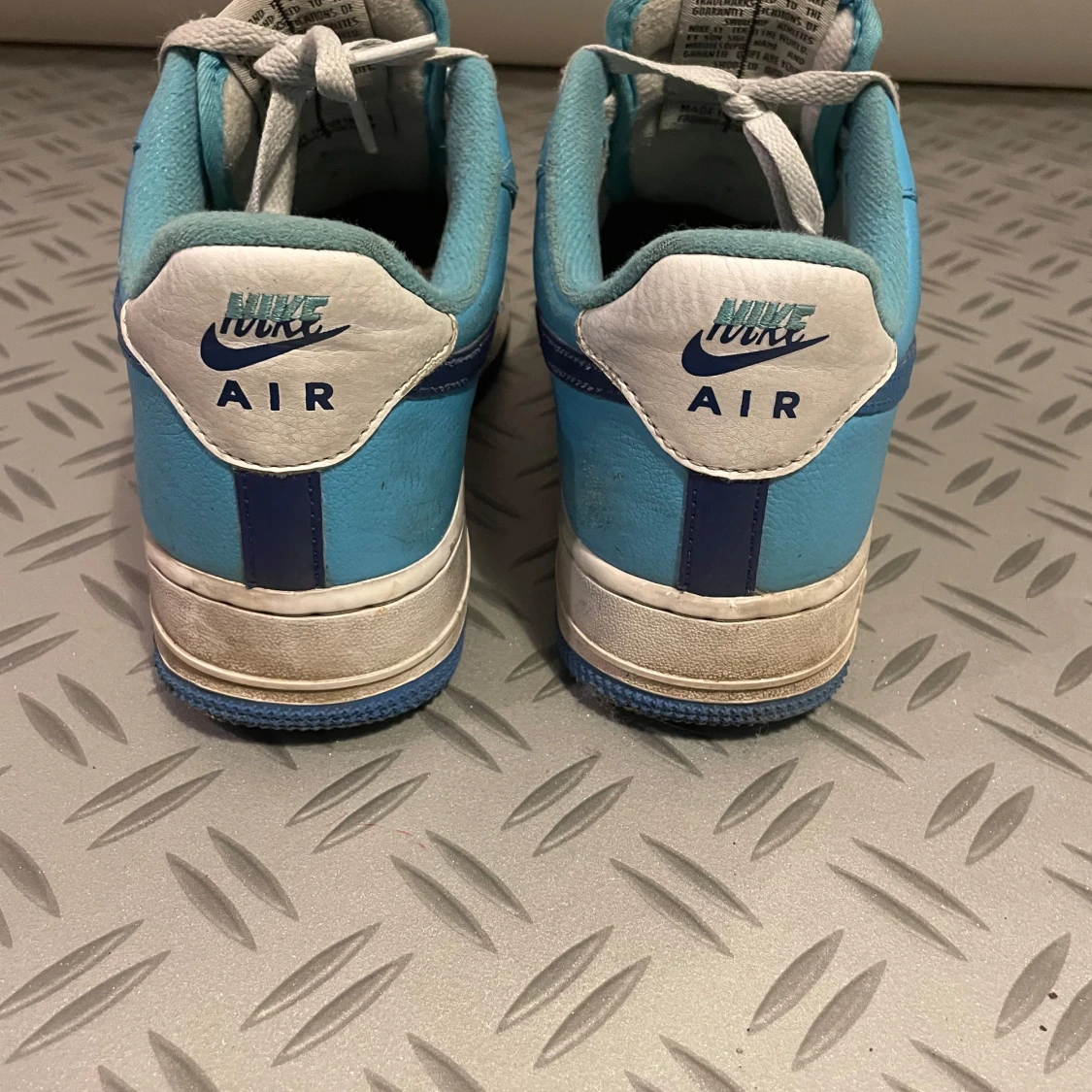 Nike Air Force 1 blå och vita sneakers - 2