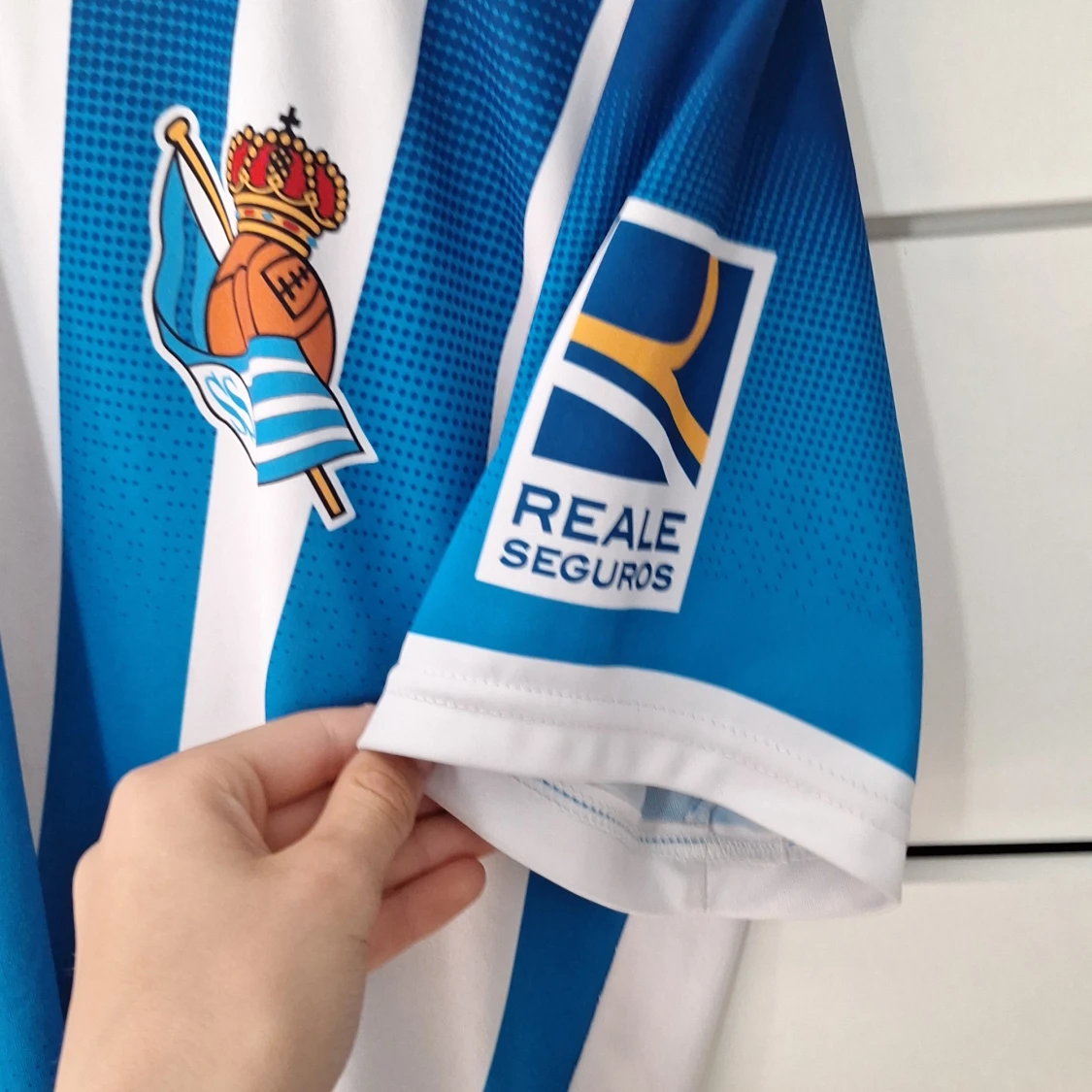 Real Sociedad Isak 19 matchtröja - 1