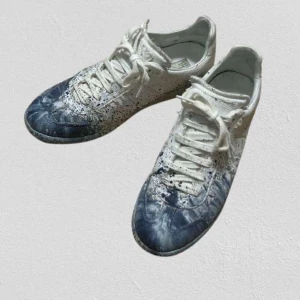 Maison margiela gats paint splatter - Hej! Gör nu en intressekoll på dessa grymt sällsynta och snygga gats i fantastiskt skick! Hör av dig vid minsta fundering:)