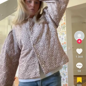 Jacka - Super duper söt somrig jacka💞💞