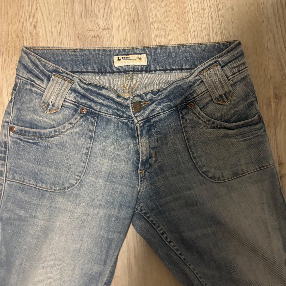 Blå bootcut jeans från Lee - 3