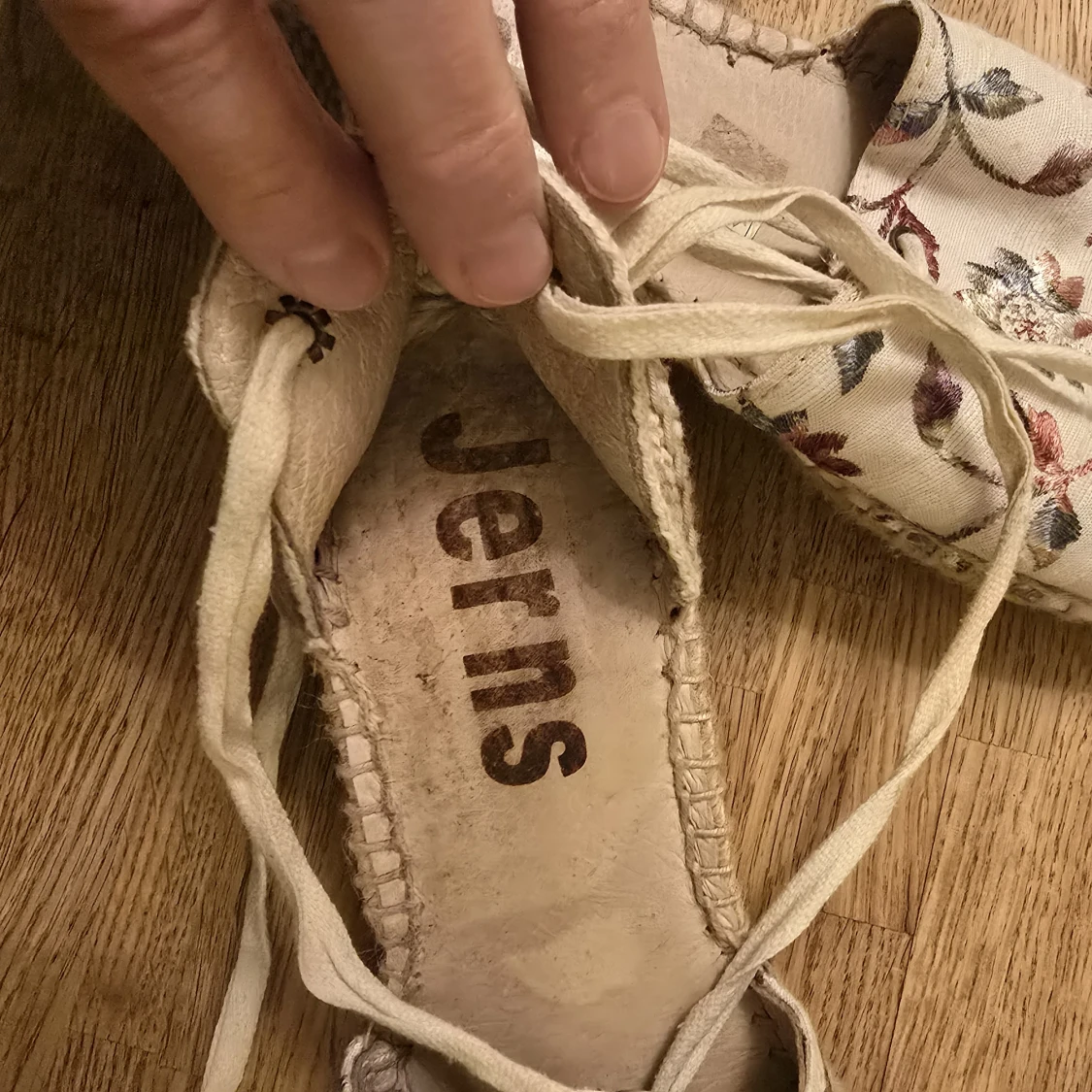 Blommiga espadrillos med platåsula - 4