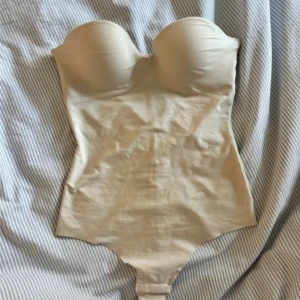 Body - Hm body, slutsåld överallt 🩷🩷