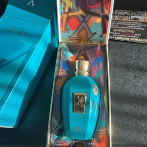 Xerjoff erba pura parfym  - Säljer denna xerjoff erba pura parfymen som är perfekt inför sommaren! Det är 100ml kvar. Kvitto finns! Skriv vid fler frågor eller bilder! Priset är inte hugget i sten
