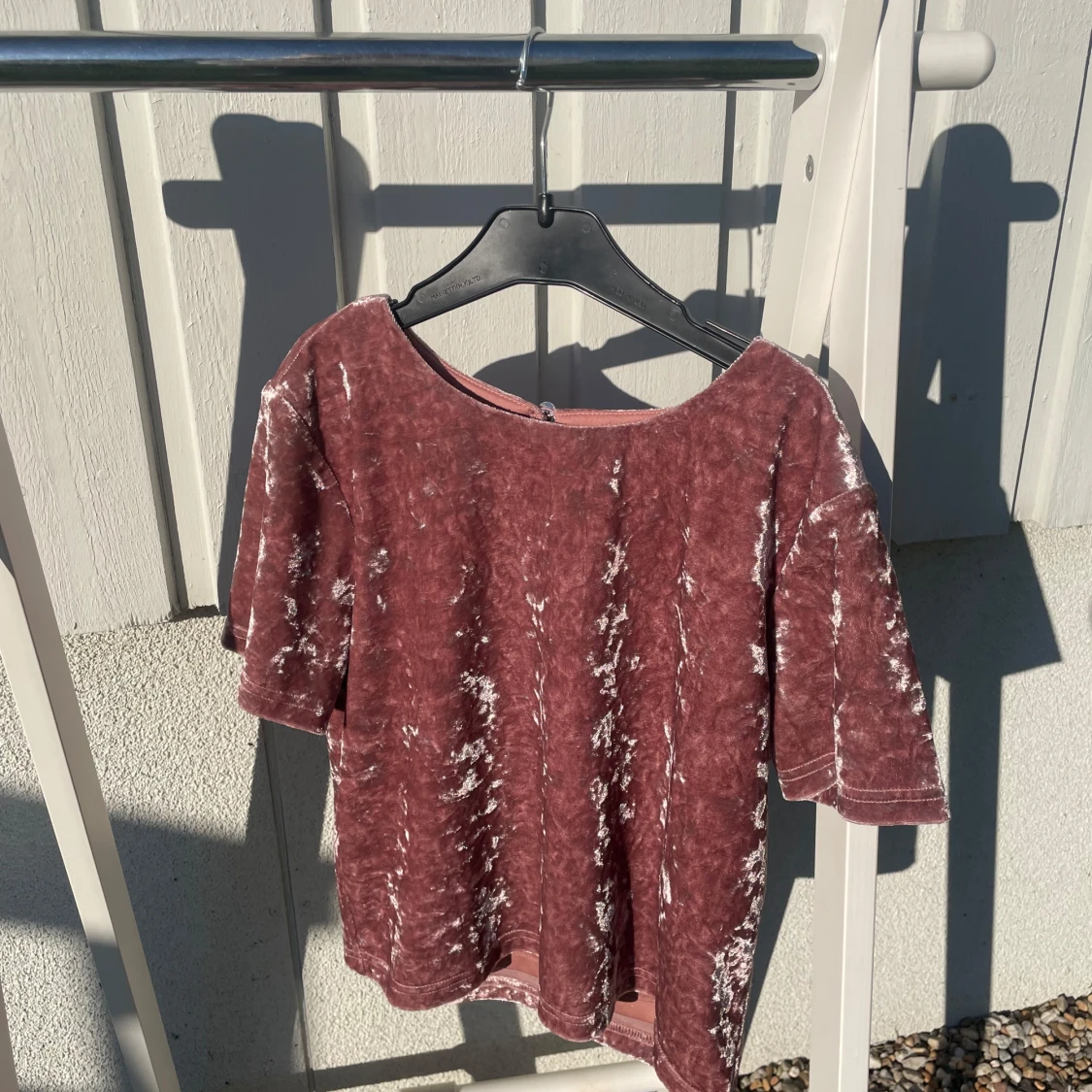 Rosa sammetsblus från Dry Lake