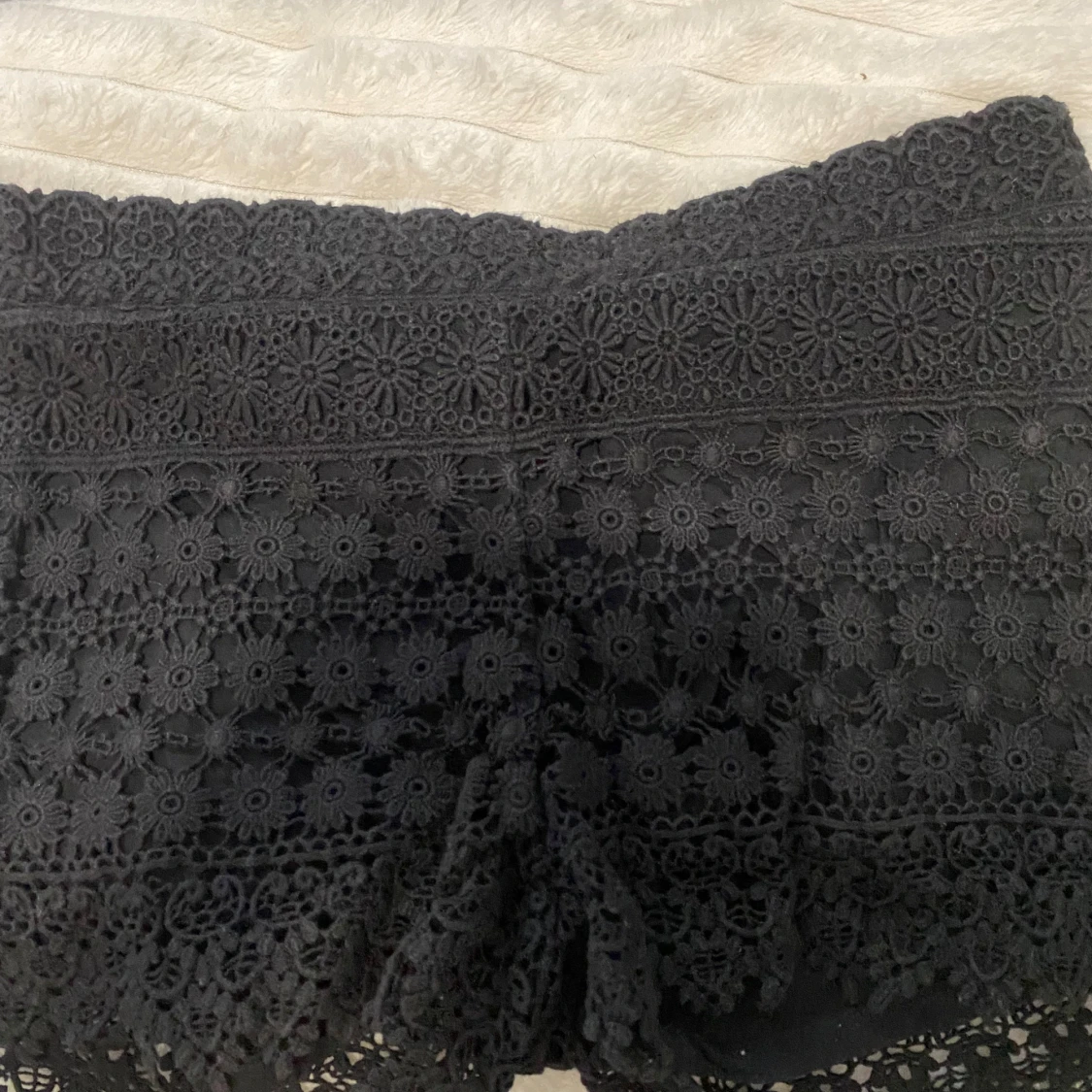 Ljusgrå bomullsshorts med resår och fickor 50/st