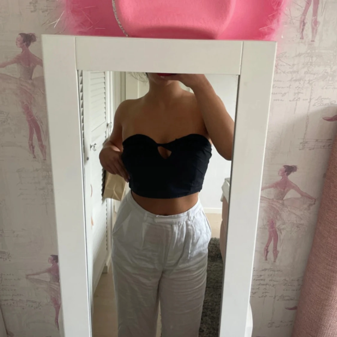 Svart tubtopp med twistdetalj - 1