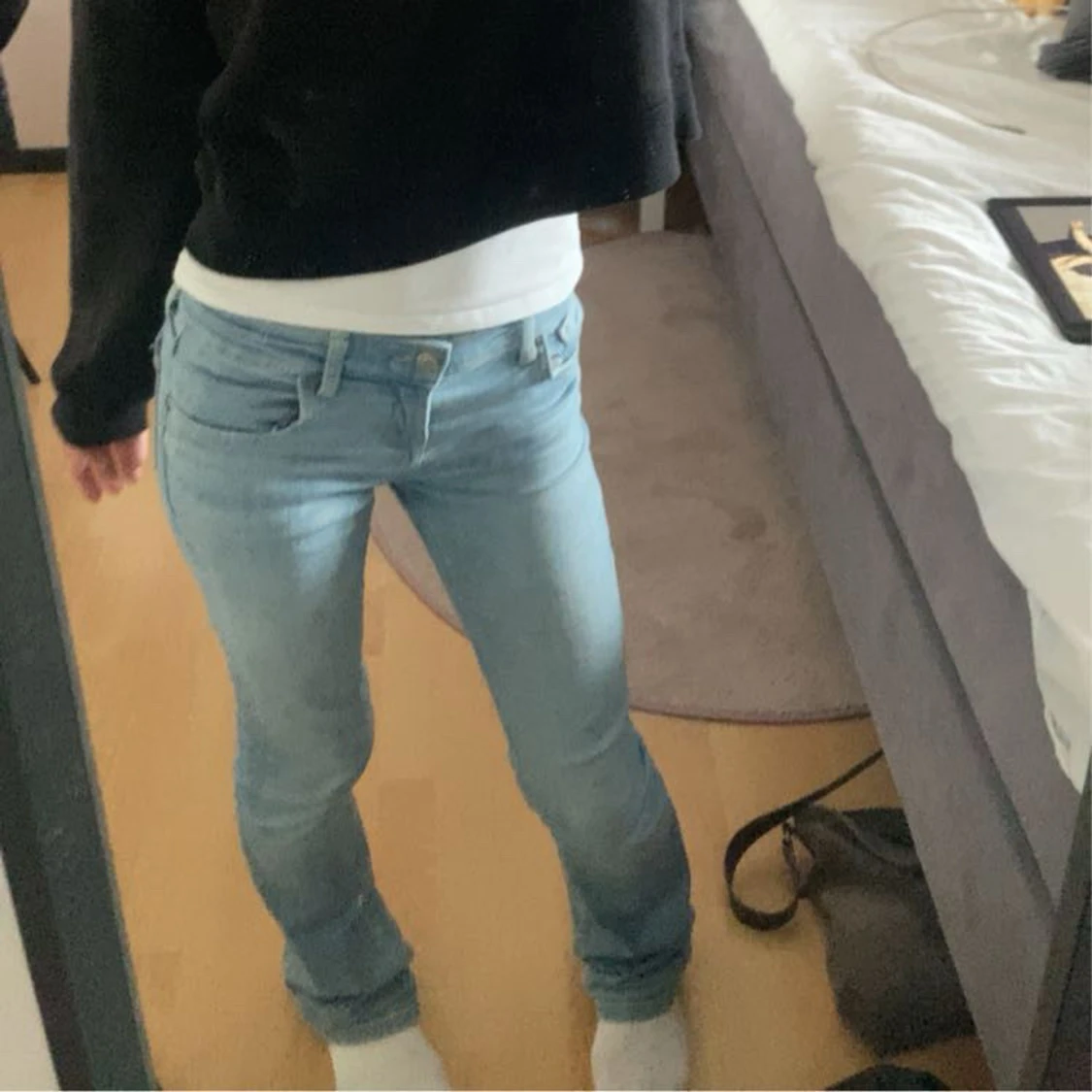 Ljusblå bootcut jeans - 1