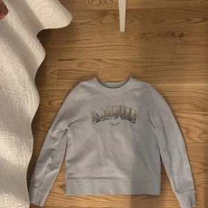 Blå Zadig tröja storlek 140 11 år - Jättefin ljusblå Zadig tröja storlek 140 11 år 