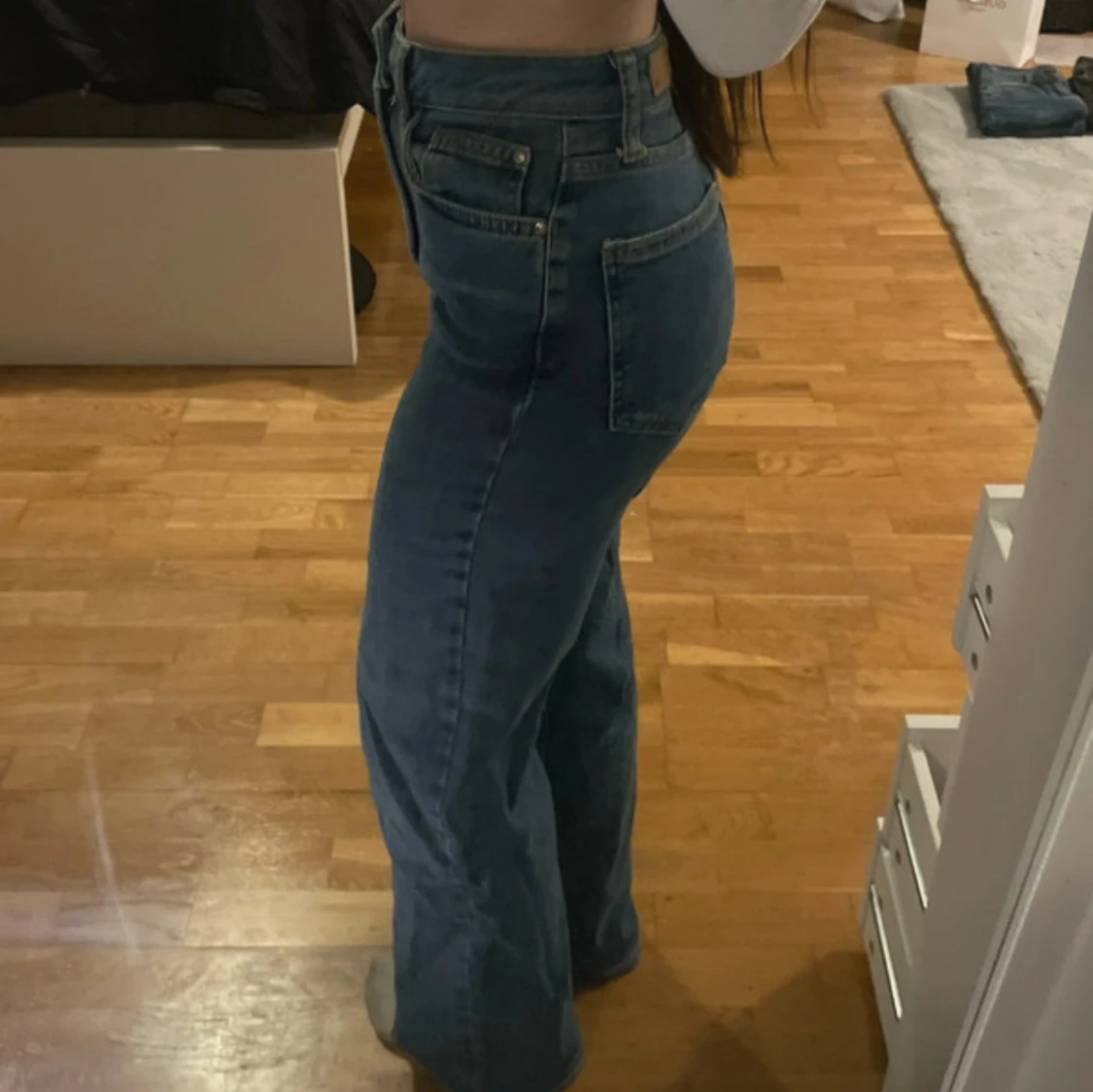 Highwaisted straight petite jeans - 1