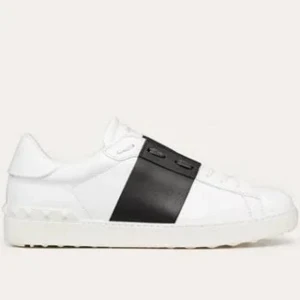 Söker Valentinos eller phillip models billigt - Tja söker Valentinos eller phillip models st 39/40