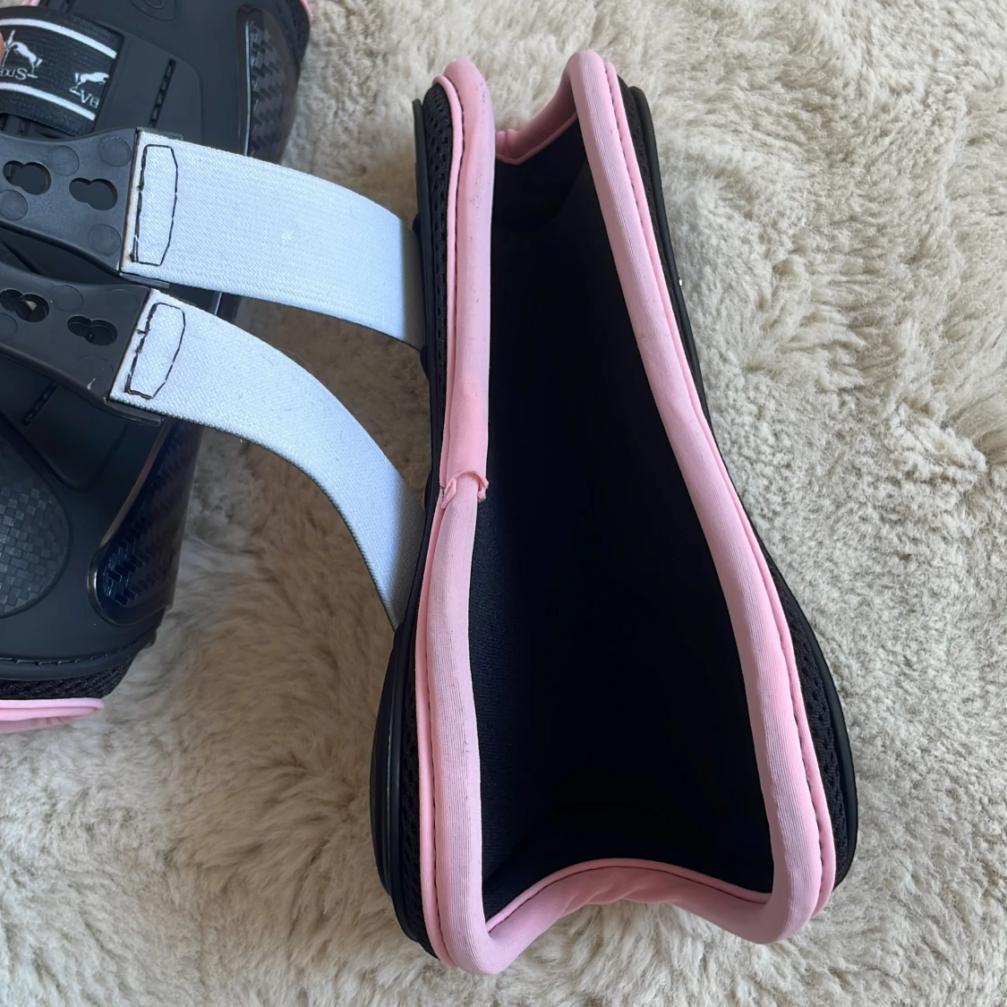 Veredus benskydd  - 3