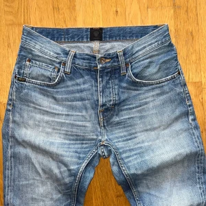 Tiger of Sweden jeans  (5) - Snygga tos jeans i mycket bra skick | Är ganska tunna i materialet så bra till våren | Nypris 1700 | Mått på sista bilden! Jämför gärna med dina jeans | Hör av er vid minsta fundering🤗