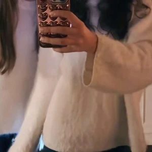 Stickad tröja  - Perfekt stickad tröja nu till våren!!❤️❤️❤️🫧🫧😍