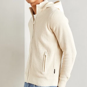 Sällsynt indicode kofta - Slutsåld och populär indicode kofta. Avtagbar luva,Testad en gång !!