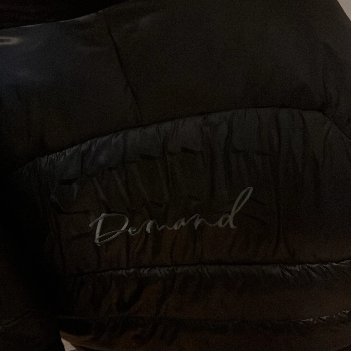 Svart pufferjacka från Demand - 2
