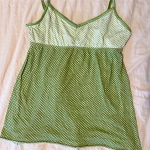 Grön babydoll topp I medium - Grön babydoll topp I medium